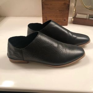 Genuine leather Chinese Laundry shoes